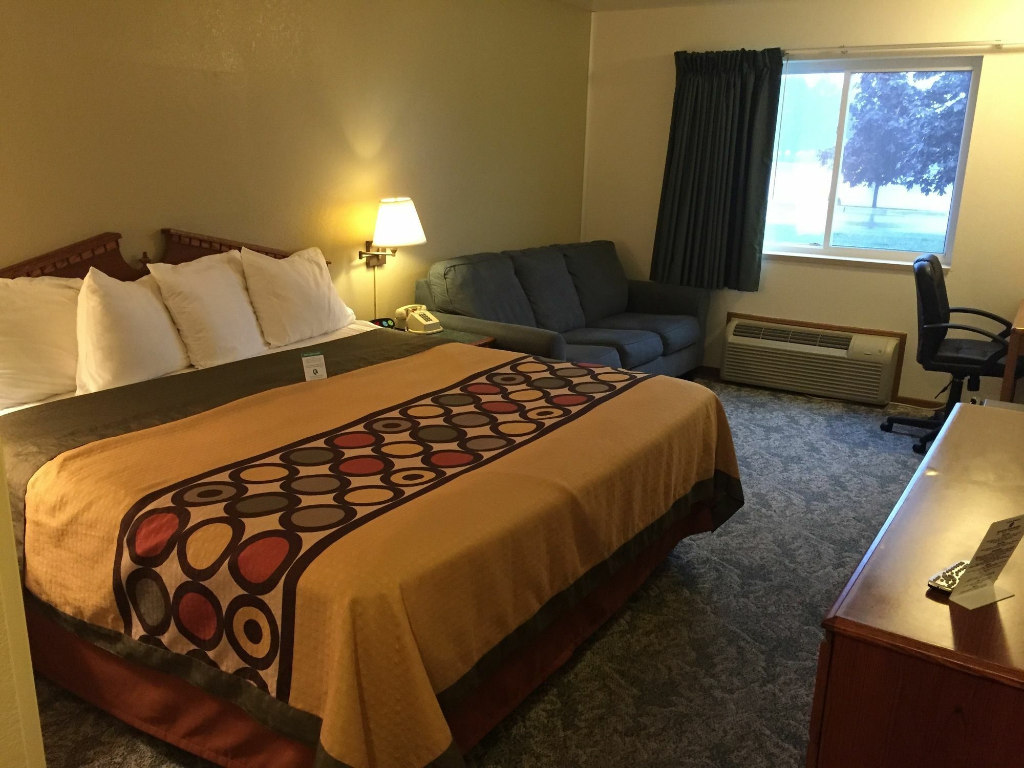 Super 8 By Wyndham Escanaba Esterno foto